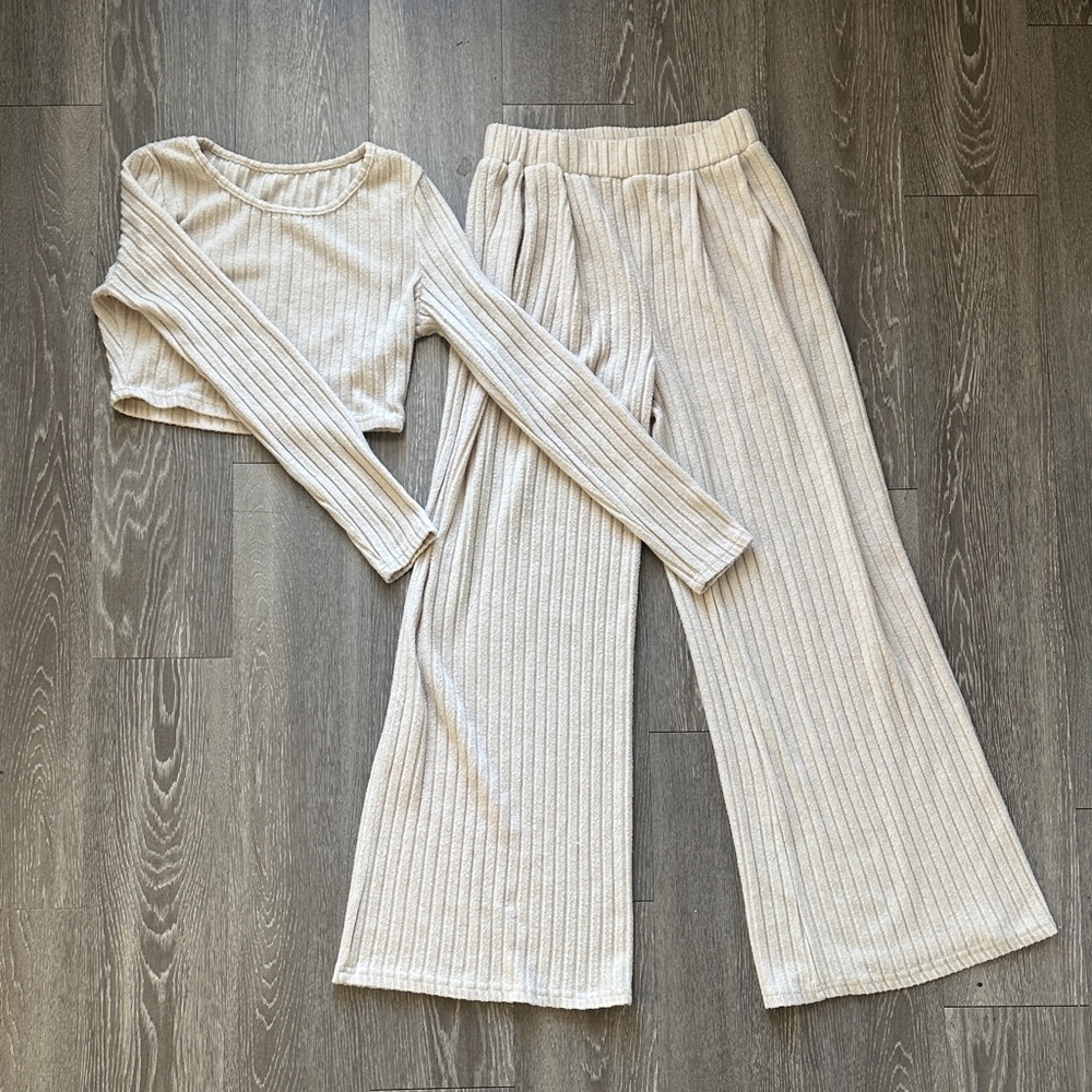 Women's Cream Ribbed Knit Set